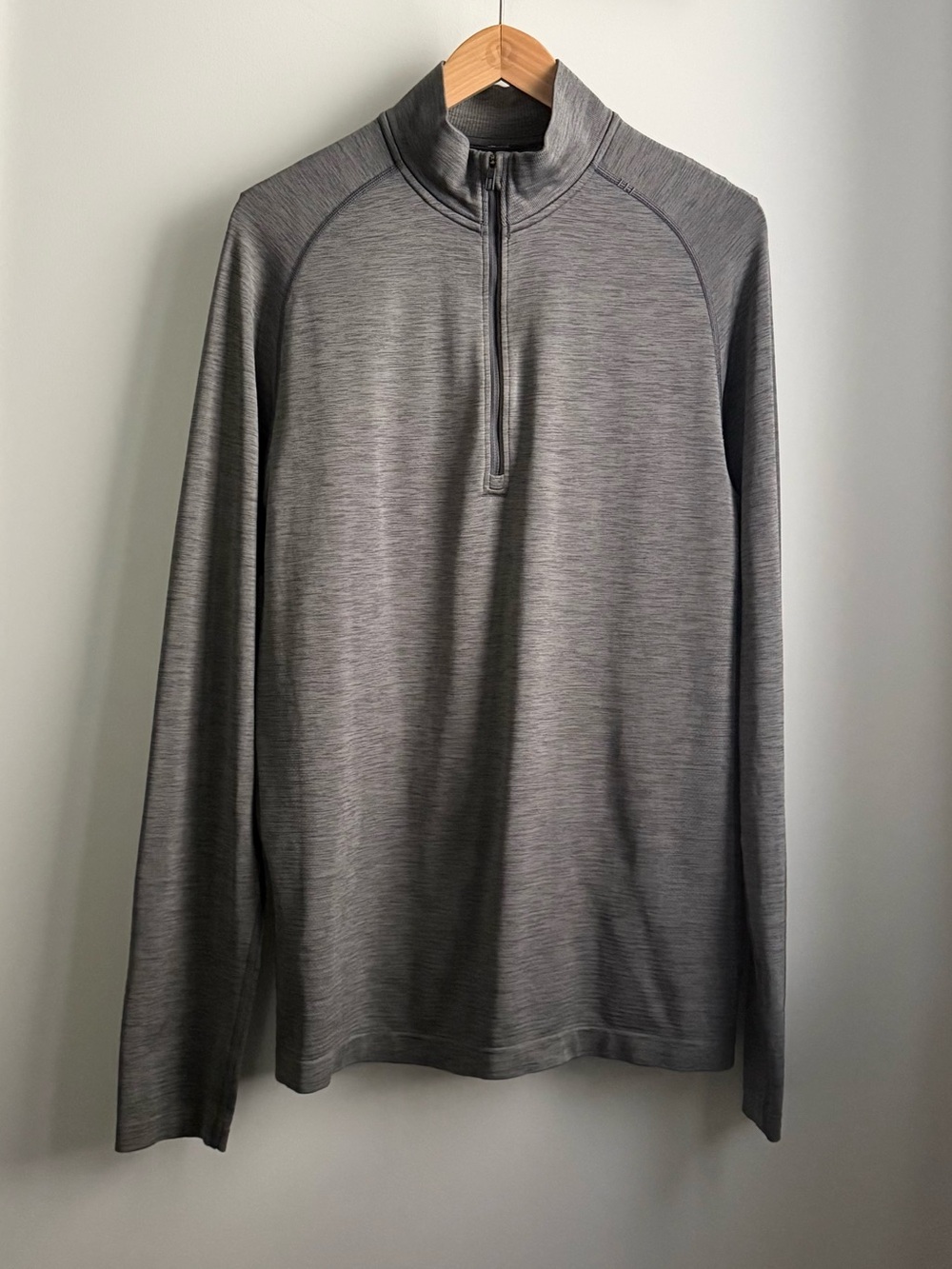lululemon metal vent 1/2 zip